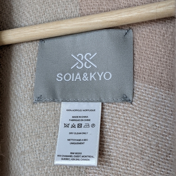 SOIA & KYO Blush Rose Pink Fringe Shawl Scarf Wrap Cardigan Blanket Poncho OS - Picture 9 of 16